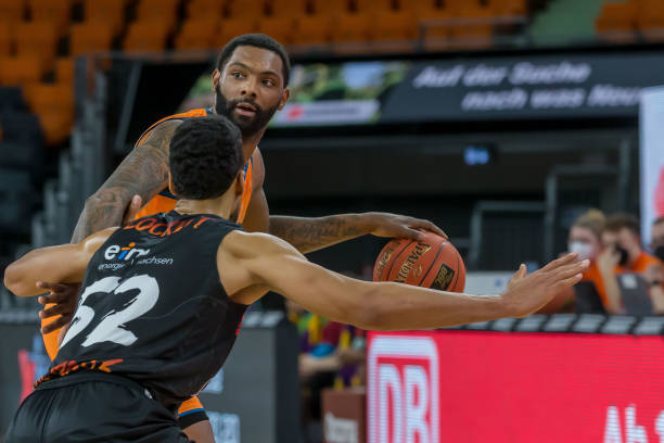 要在周三比 要在周三比